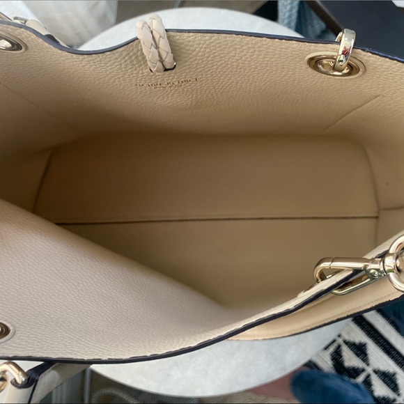 Henri Bendel Tote Bag - Picture 6 of 11